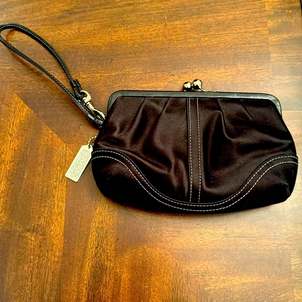 Coach Black Coin Purse-Lavender Interior with
Faux Diamond Coach Tag